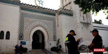 rakamlar-ne-soyluyor-paris-musluman-sehri-mi-olacak-aels.jpg