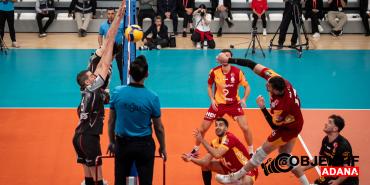 sampiyonlar-kupasini-galatasaray-kazandi-uyvf.jpg