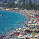 turkiyenin-doviz-umudu-turizmde-70-milyar-dolarlik-hesap-xpmk.jpg