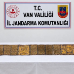 vanda-ele-gecirildi-tamami-altin-yaldiz-islemeli-vreq.jpg