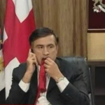 zelenski-madde-mi-kullandi-kravat-cigneyenden-ayyakabidan-kacana-5yeo.jpg